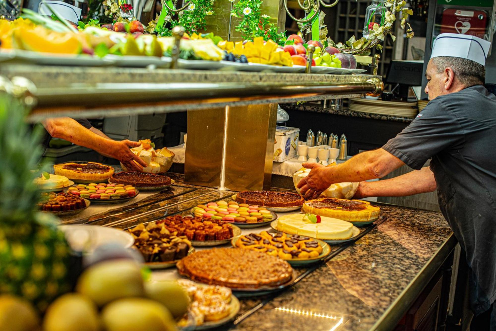 Logis Hotel - Le Relais Du Parisis Villeparisis Eksteriør bilde