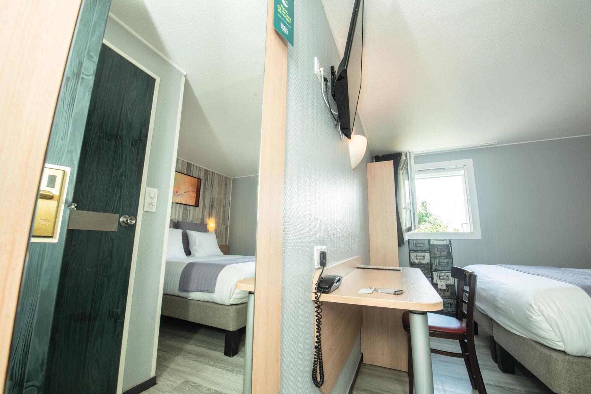 Logis Hotel - Le Relais Du Parisis Villeparisis Eksteriør bilde
