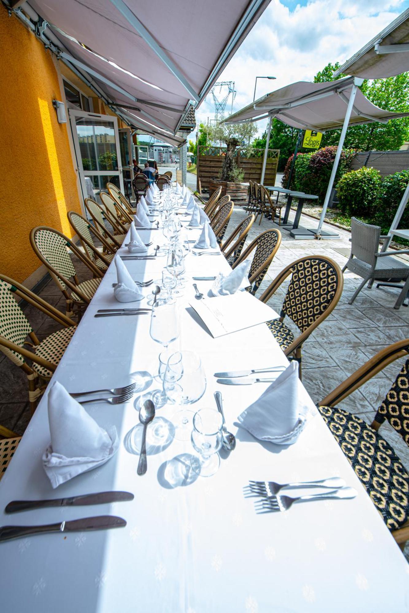 Logis Hotel - Le Relais Du Parisis Villeparisis Eksteriør bilde