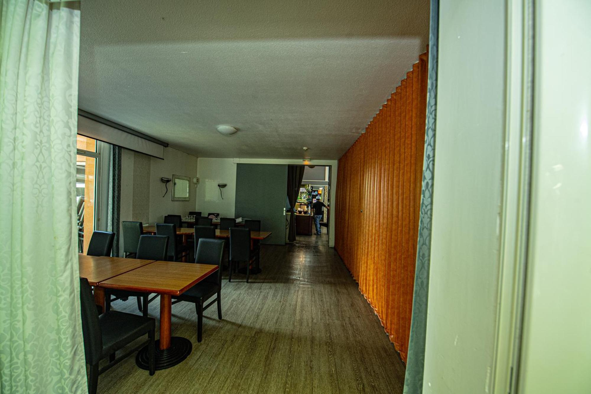 Logis Hotel - Le Relais Du Parisis Villeparisis Eksteriør bilde
