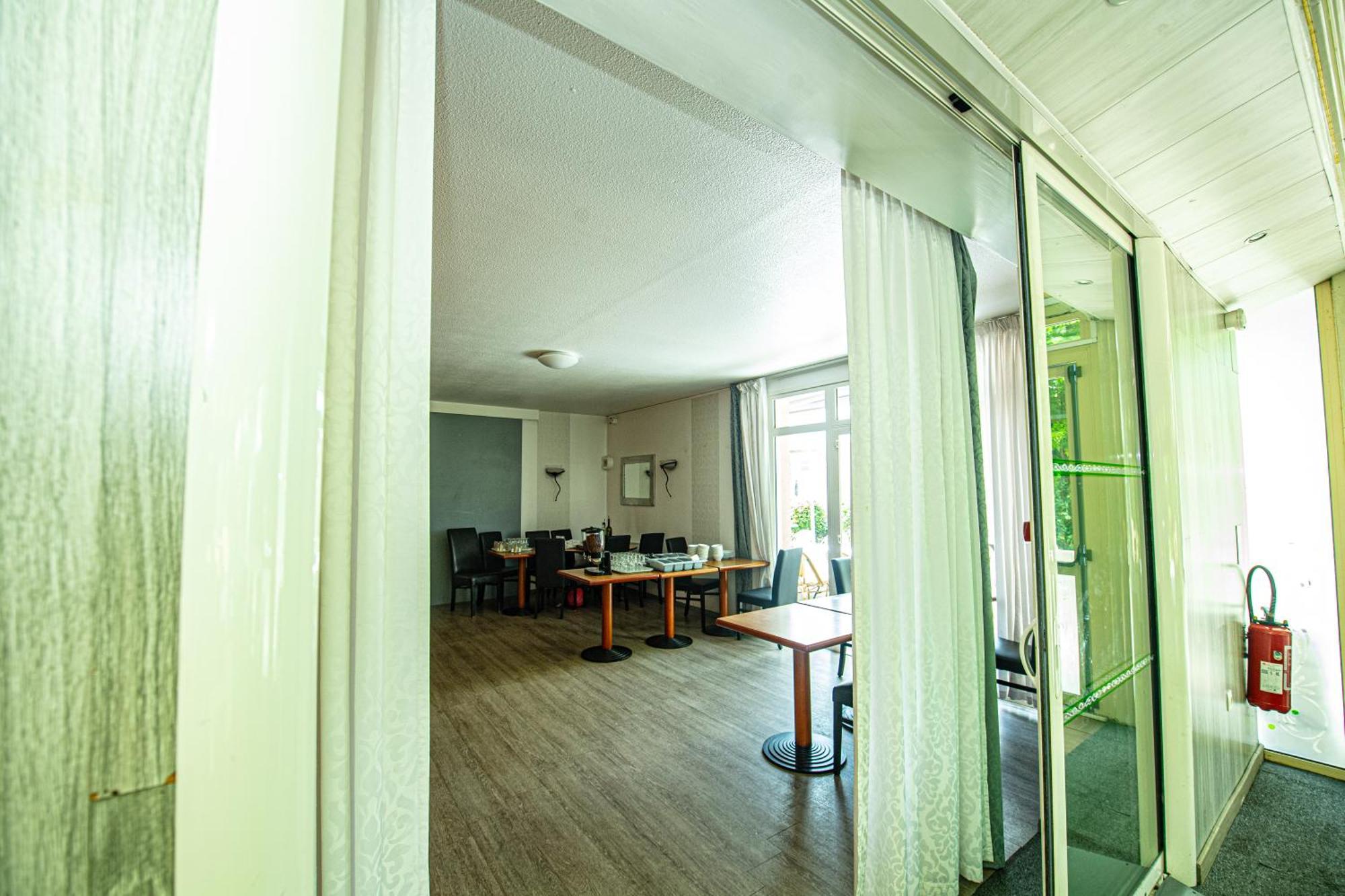 Logis Hotel - Le Relais Du Parisis Villeparisis Eksteriør bilde